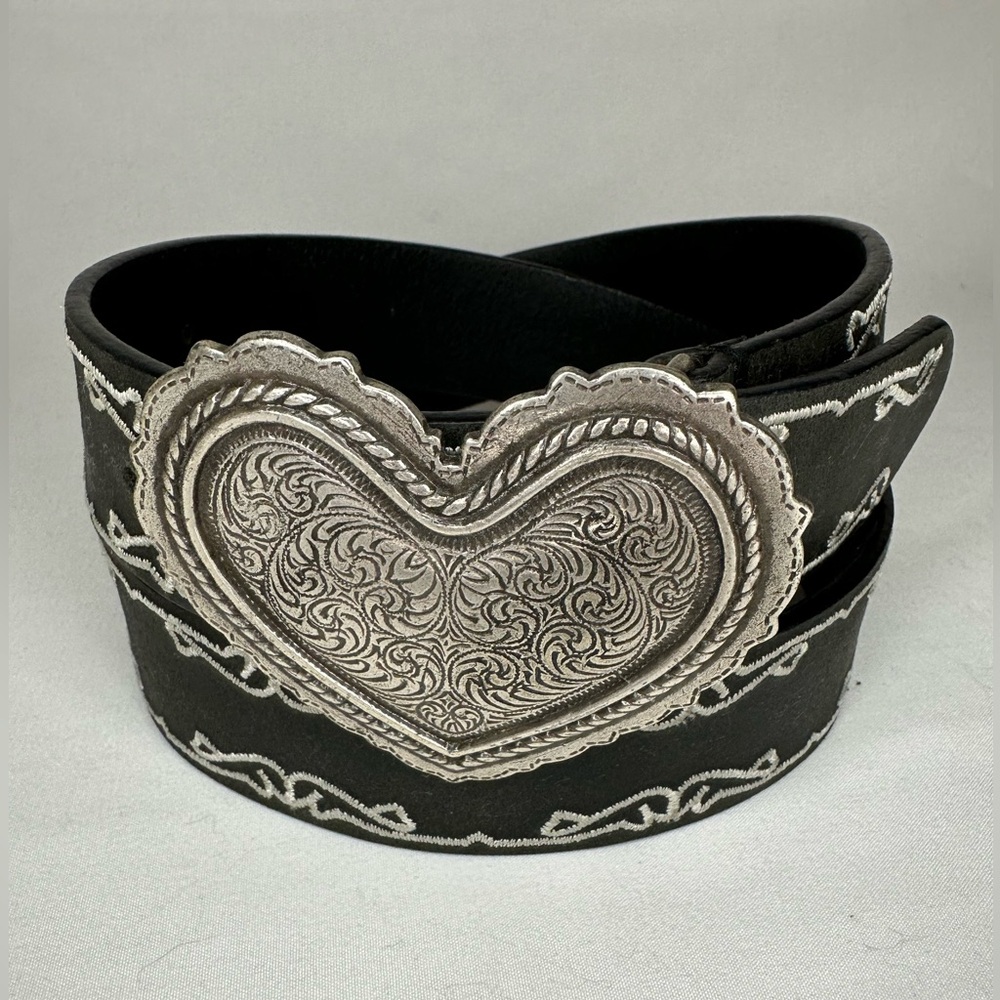 Silver Tone Heart Shaped Buckle Stitched Leather Belt Brown White Women’s M/L